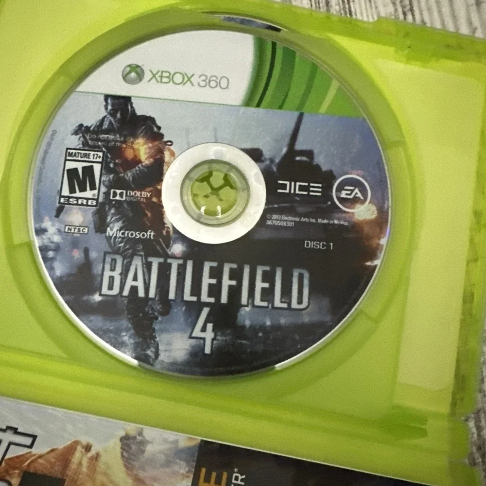 Battlefield 4 (Microsoft Xbox 360) Double Disc No Manual